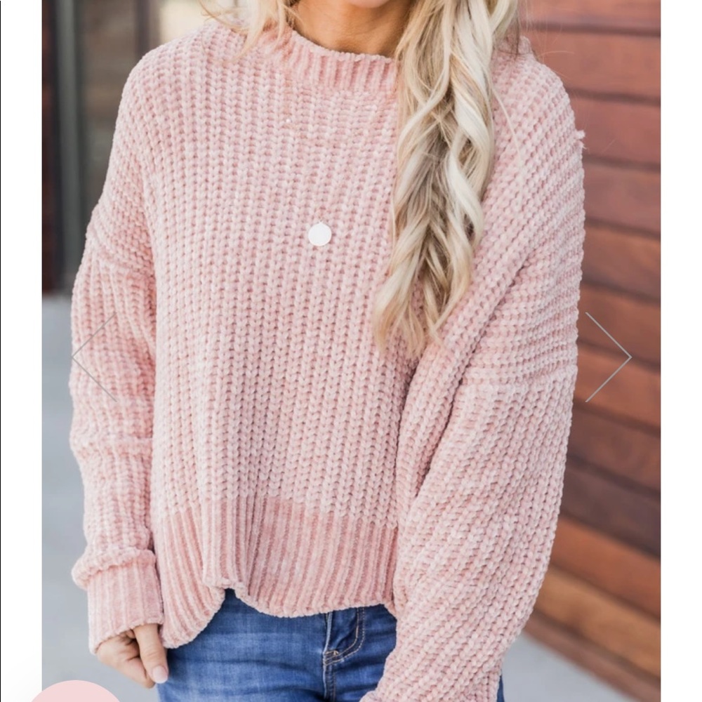 Pink scallop bottom sweater